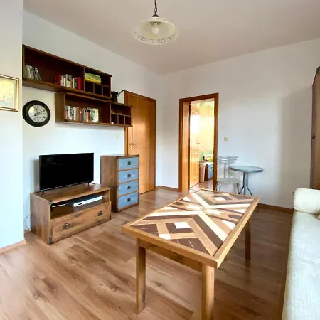 Art - Apartment *